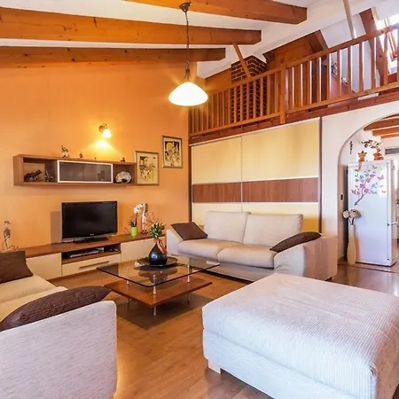 In Pula Istrien 8631 Apartamento Štinjan